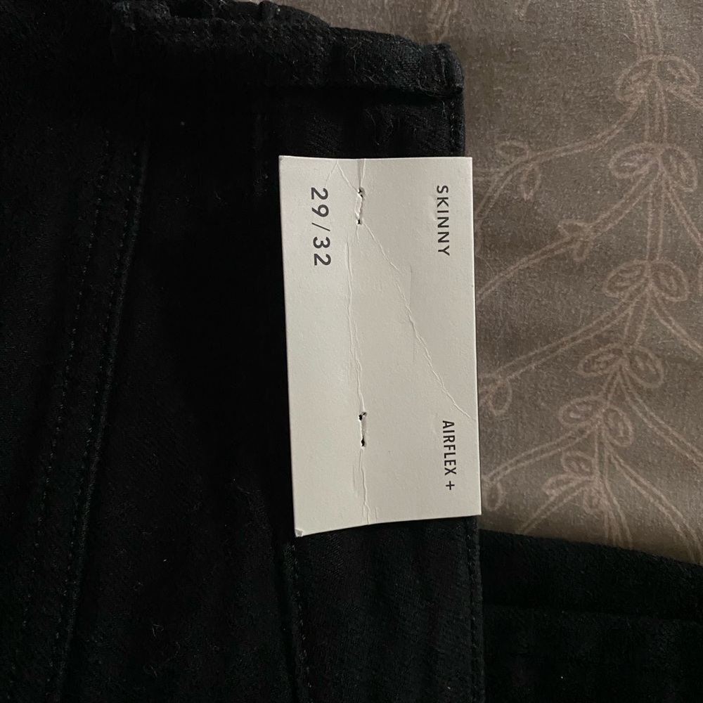 American Eagle Airflex+ Skinny 29x32 Black